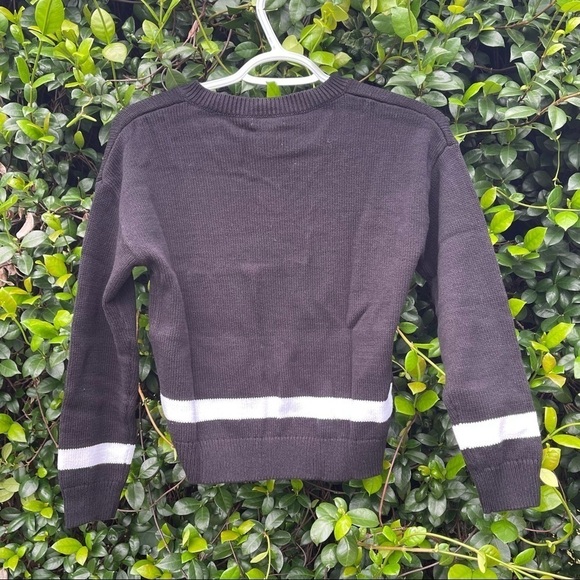 NWT NORDSTROM Kids Stripe Boxy V-Neck Big Girl’s Sweater - Picture 5 of 9